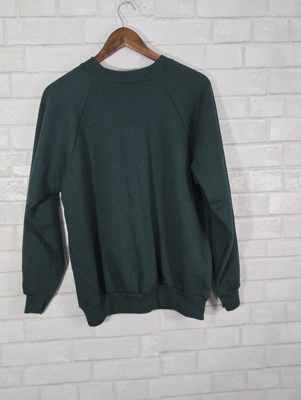 Hanes dark green crew-neck sweatshirt - Picture 11 of 14
